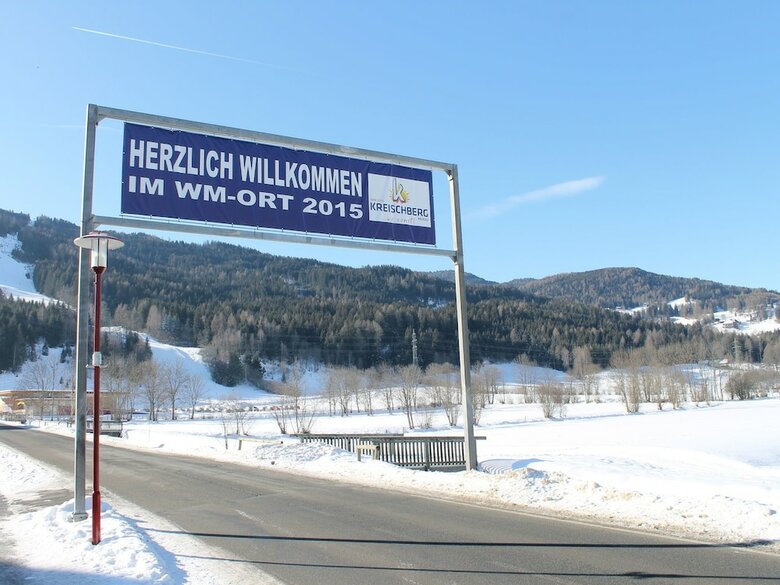 Luxurious Chalet In Sankt Georgen Ob Murau With Jacuzzi