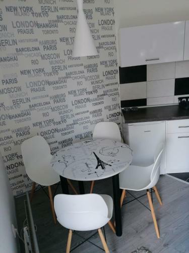 Apartamento Triangle Studio Divcibare