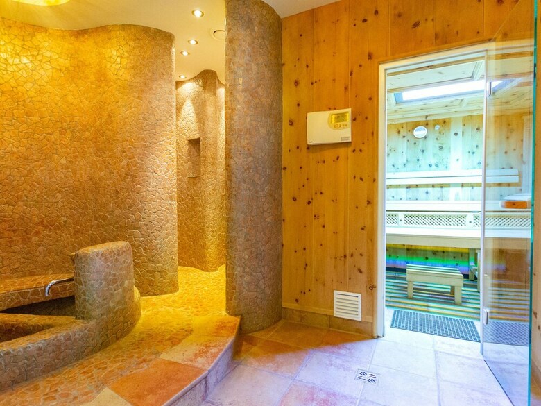 Luxurious Apartment In Saalbach-hinterglemm With Sauna