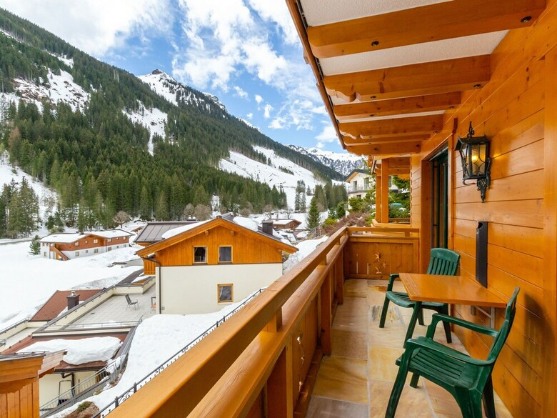 Luxurious Apartment In Saalbach-hinterglemm With Sauna