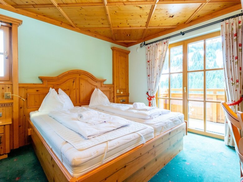 Luxurious Apartment In Saalbach-hinterglemm With Sauna