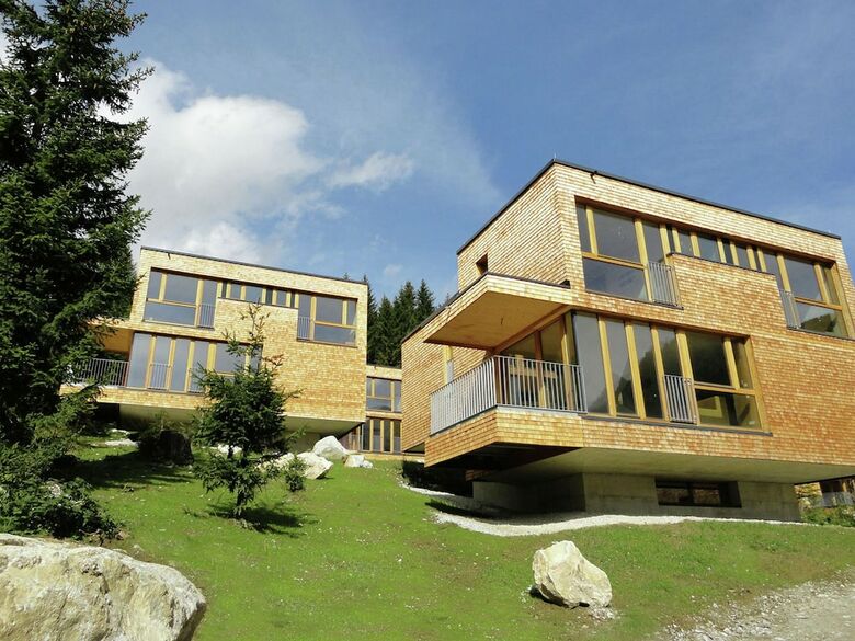 Modern Apartment With Sauna, Balcony, Garage, Washing Room