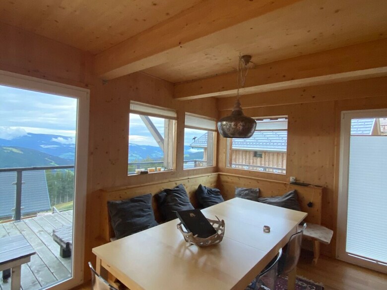 Luxury Chalet In Klippitzt�rl With Ski Storage