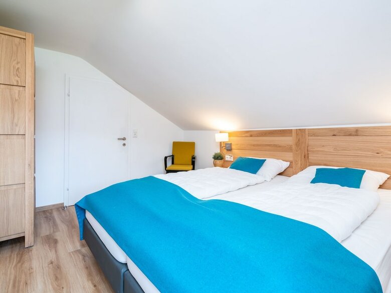 Styled Apartment In Neukirchen Am Gro�venediger With Balcony