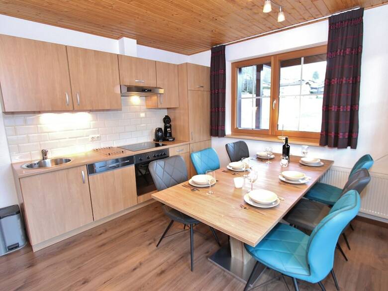 Spacious Apartment Near Ski Area In Maria Alm