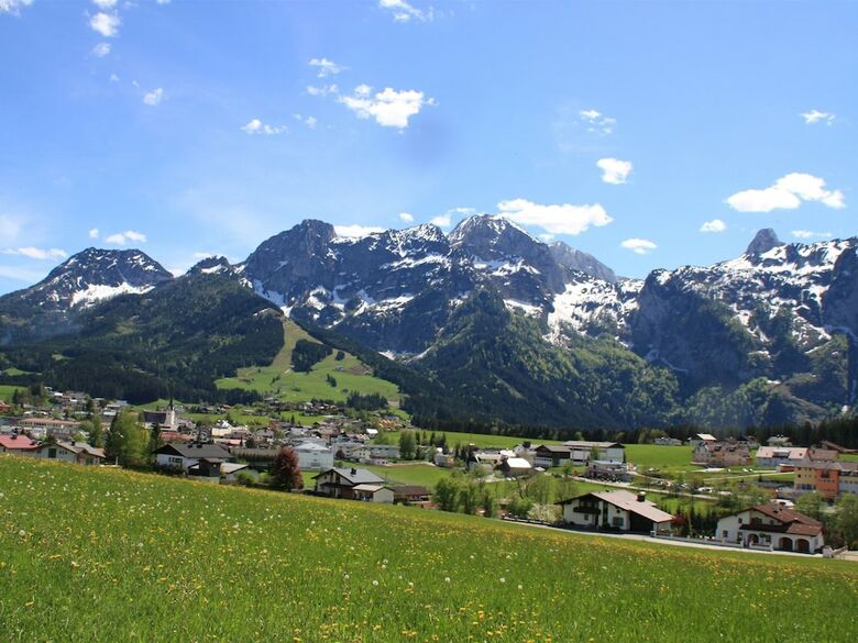 Spacious Apartment Near Ski Area In Maria Alm