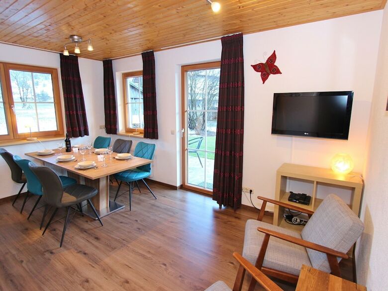 Spacious Apartment Near Ski Area In Maria Alm