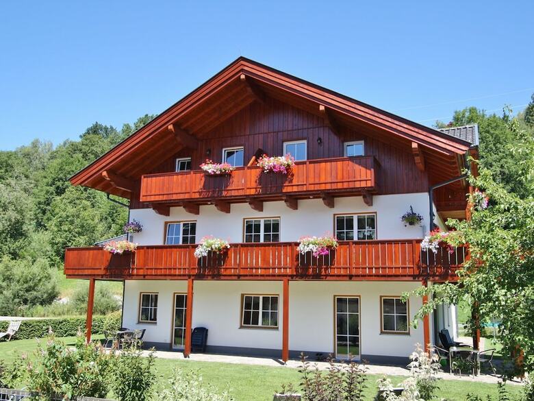 Modern Apartment Near Ski Area In Maria Alm