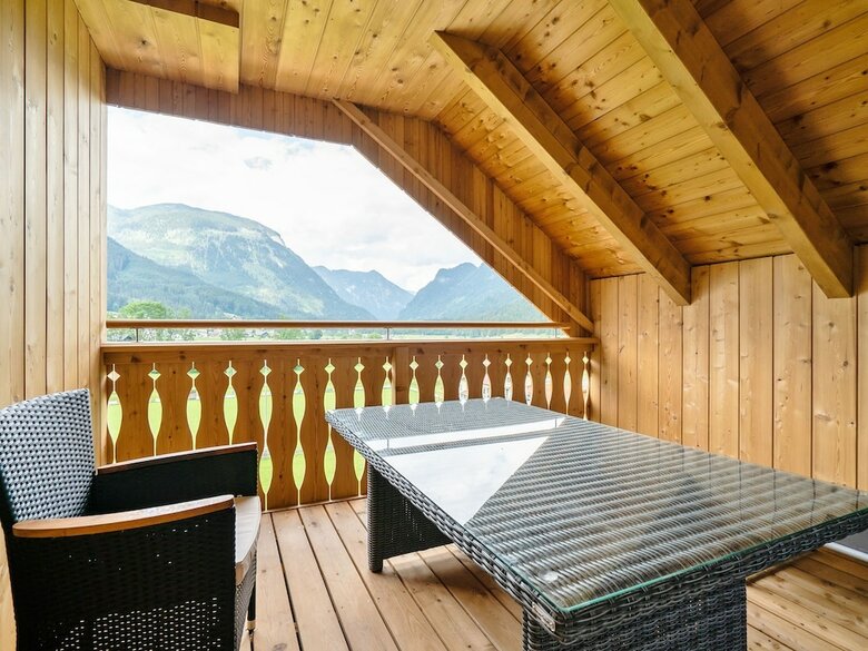 Cozy Apartment In Gosau With Shared Sauna