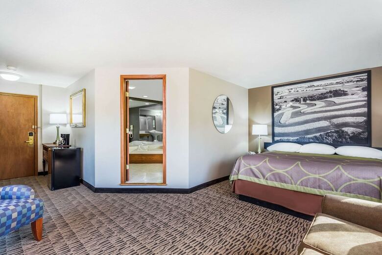 Hotel Super 8 By Wyndham Platteville