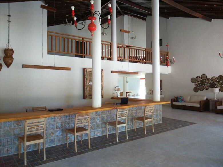 Anga Beach Hotel