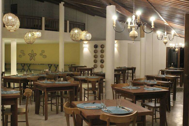 Anga Beach Hotel