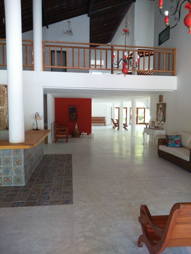 Anga Beach Hotel