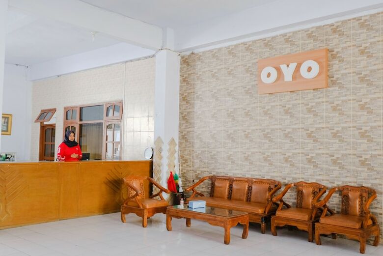 Hostal Oyo 421 Alianda Guest House Syariah