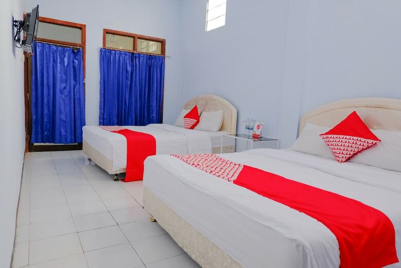 Hostal Oyo 421 Alianda Guest House Syariah