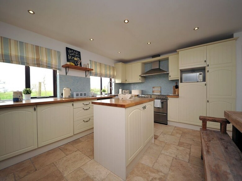 Pool Table, Games Room, Dog Friendly, Luxury Home For Larger Groups