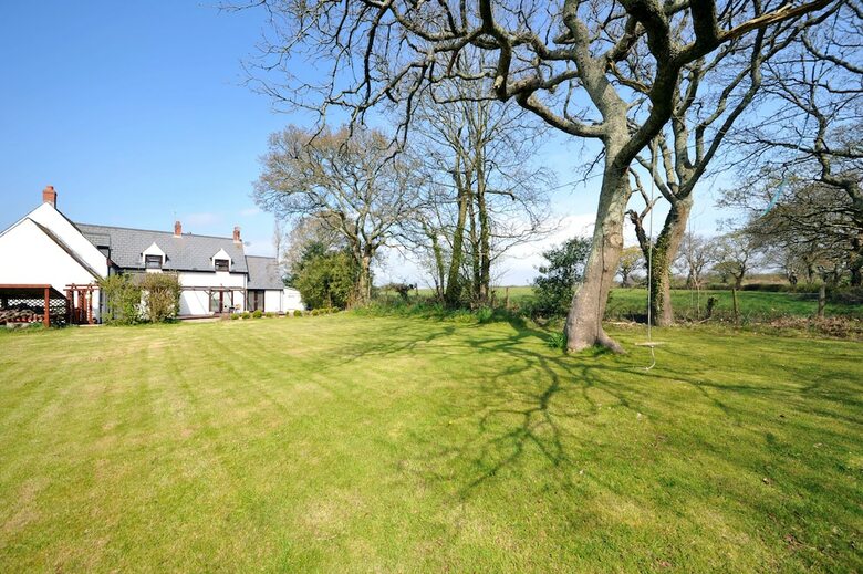 Pool Table, Games Room, Dog Friendly, Luxury Home For Larger Groups