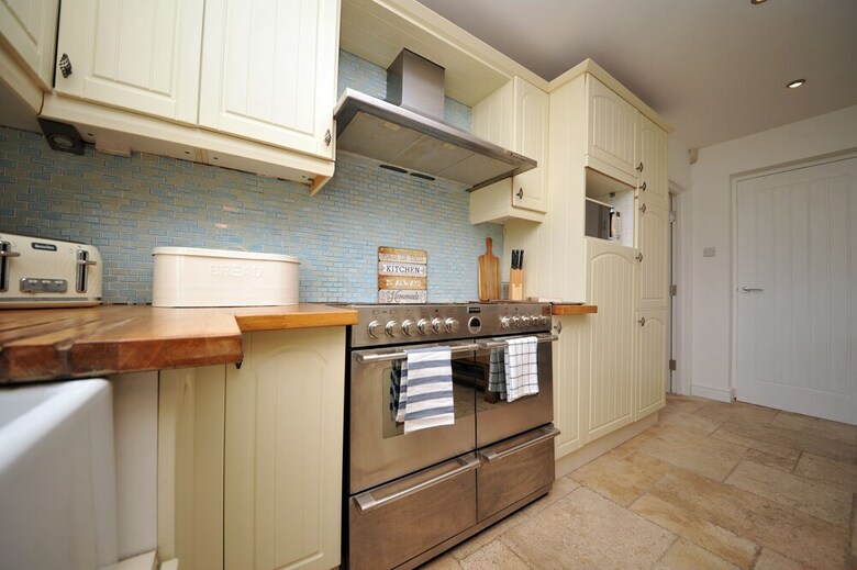 Pool Table, Games Room, Dog Friendly, Luxury Home For Larger Groups