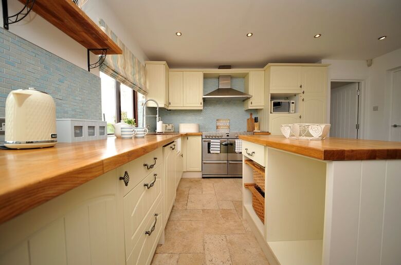 Pool Table, Games Room, Dog Friendly, Luxury Home For Larger Groups