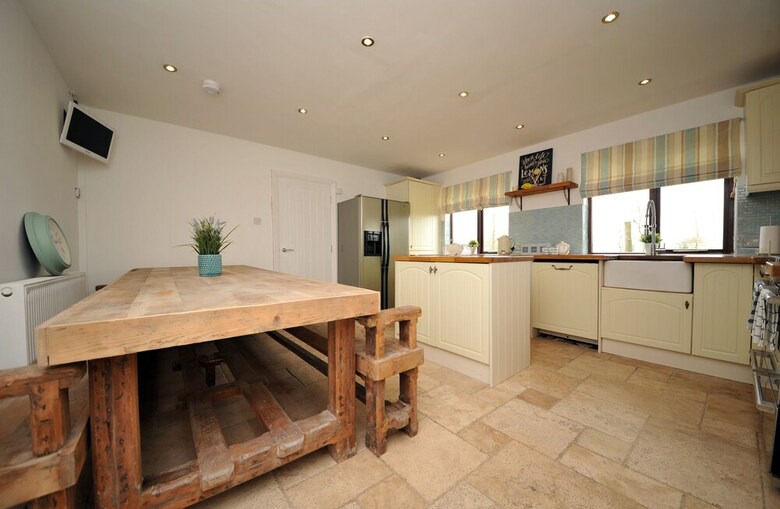 Pool Table, Games Room, Dog Friendly, Luxury Home For Larger Groups