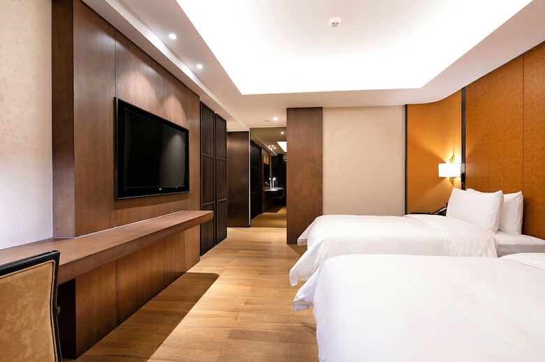 Chongqing Kuanrong Luxry Suit Hotel