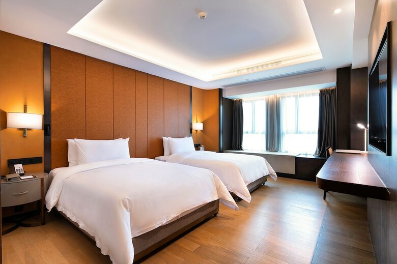 Chongqing Kuanrong Luxry Suit Hotel