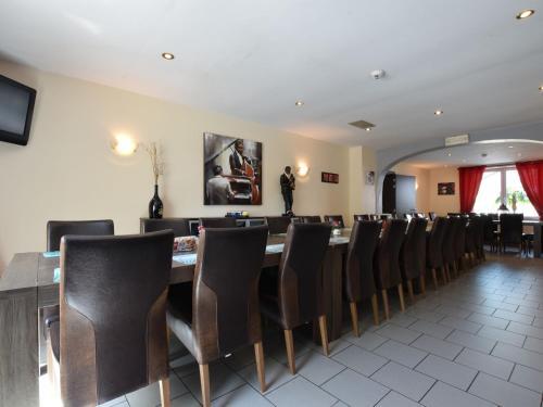 Holiday Home A L Oree Du Bois Bovignygouvy