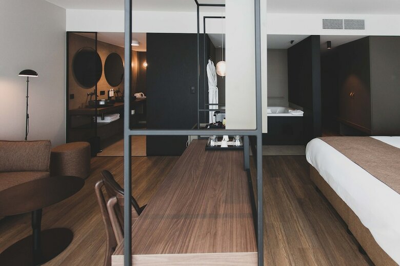 Hotel Hostellerie Le Roannay