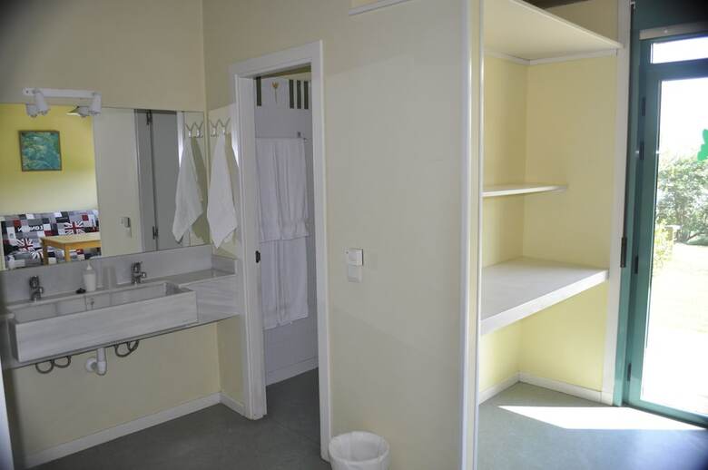 Hostal Albergue Tur�stico Alvarella