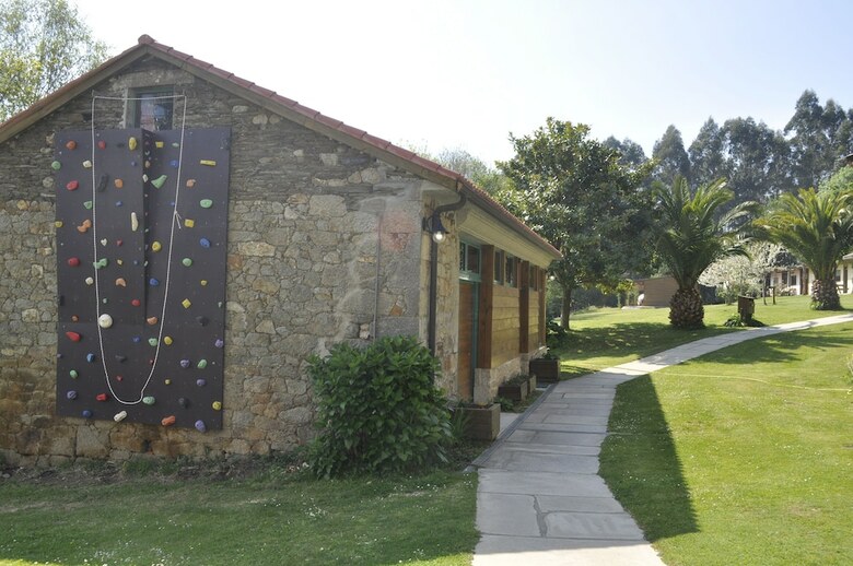 Hostal Albergue Tur�stico Alvarella