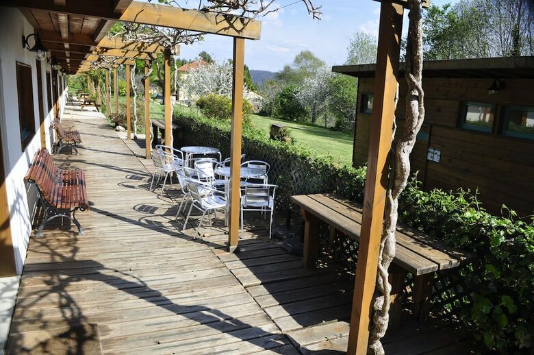 Hostal Albergue Tur�stico Alvarella