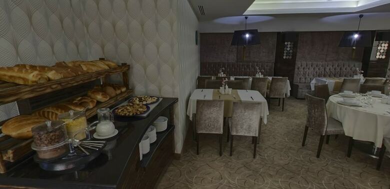 Lion City Hotel