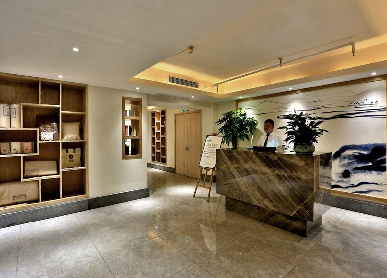 Byland Star Hotel