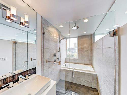1106 C 14th Ave Townhouse
