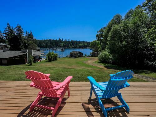 Bainbridge Island Beach And Dock