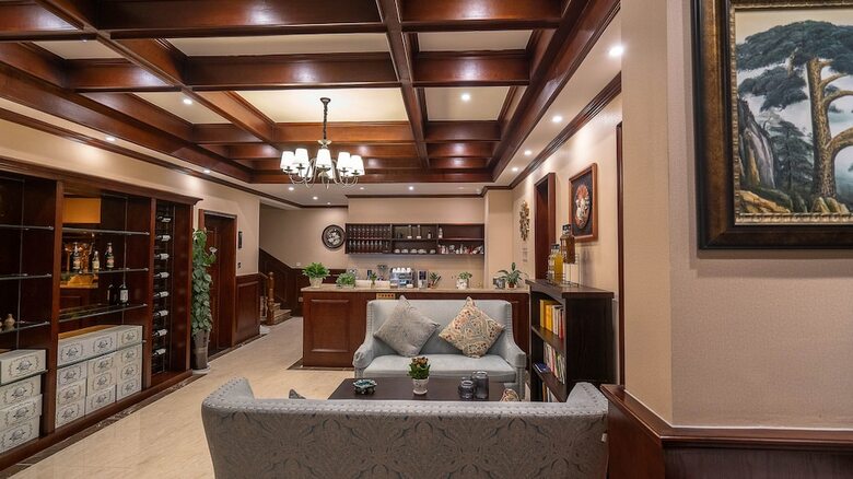 Floral Hotel Tengchong Yishuli Hotspring