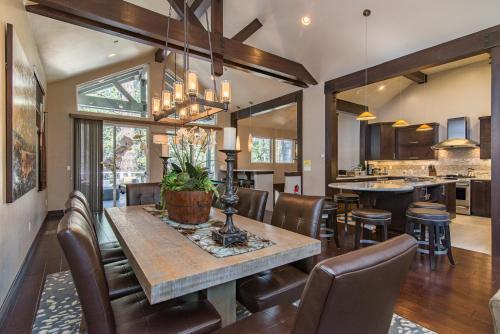 1310 Omalley Dr Home