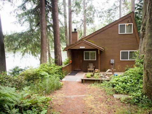 242 - Dolly Mops Cabin