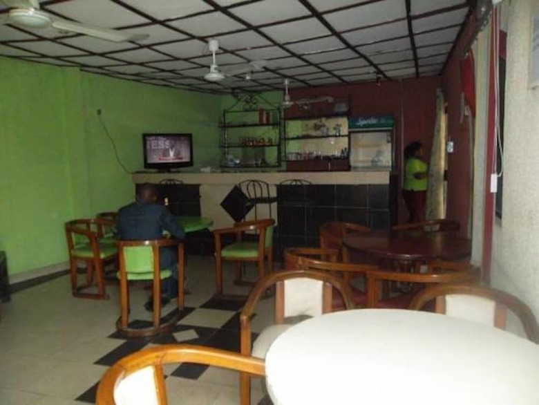 Hotel Nima Suites