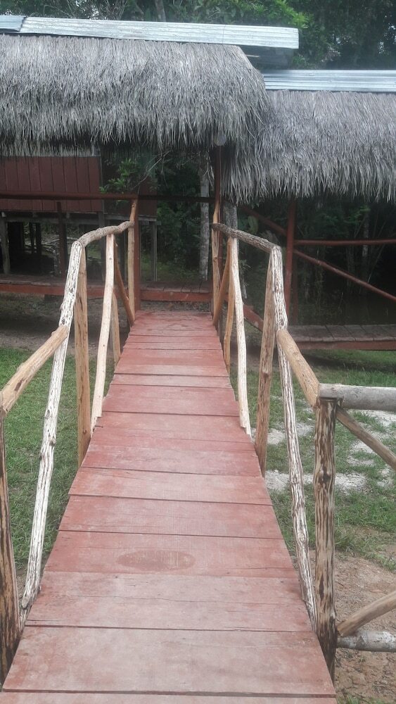 Posada Explorer Lodge