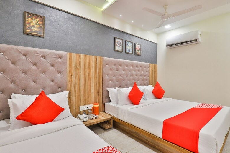 Oyo 24444 Hotel Rudrax
