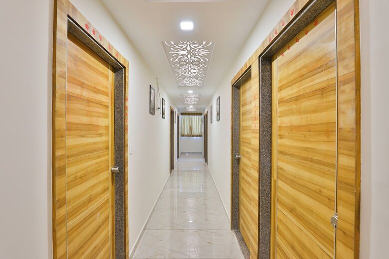 Oyo 24444 Hotel Rudrax