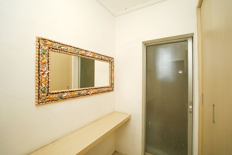 Hostal Oyo 511 Grace Residence