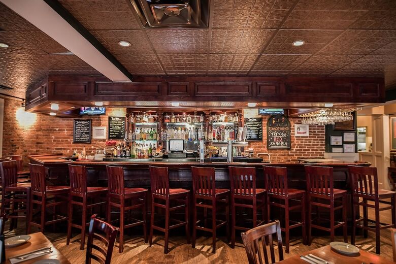 Posada The Chester Publick House Restaurant And Inn
