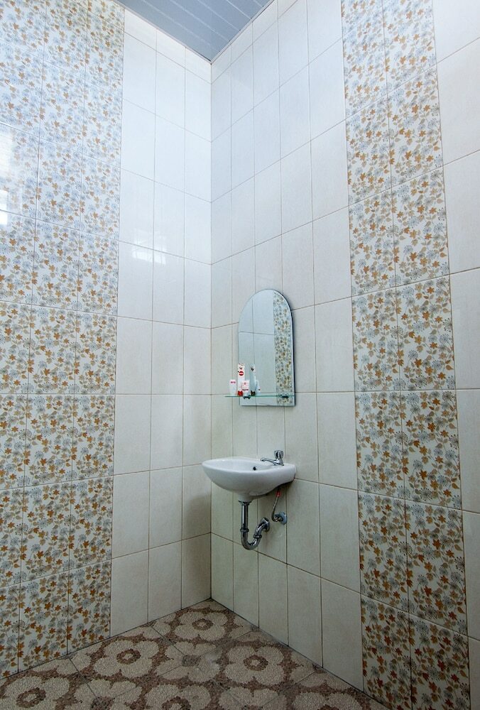 Capital O 540 Esther Hotel