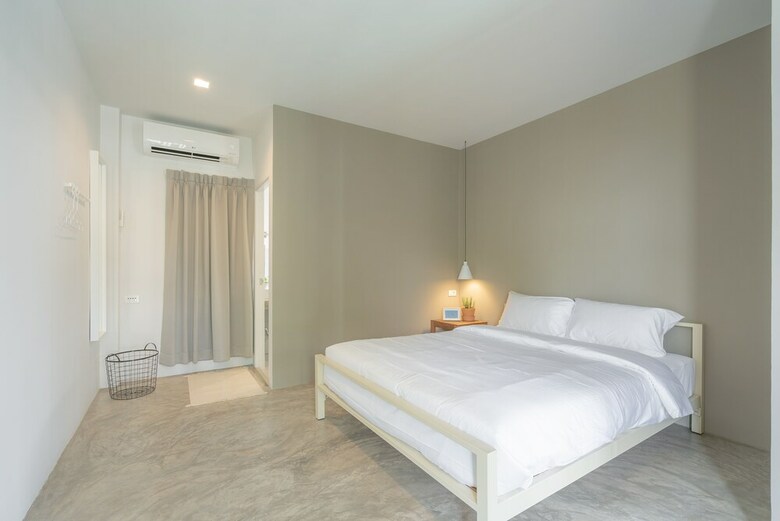 Hotel Sunkiss Pool.bed.cafe