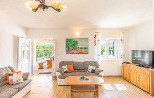 Holiday Home Grubine 18