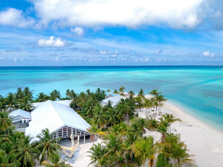 Hotel Rahaa Resort