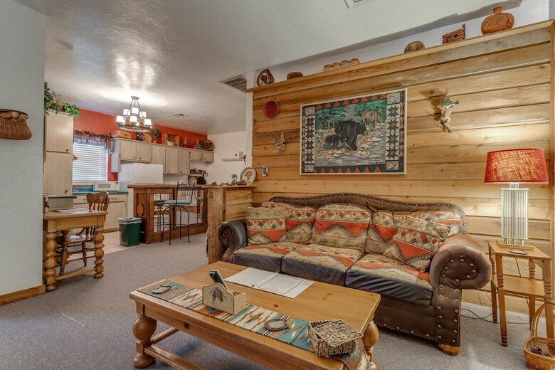 The Whispering Pines Inn Bed & Breakfast