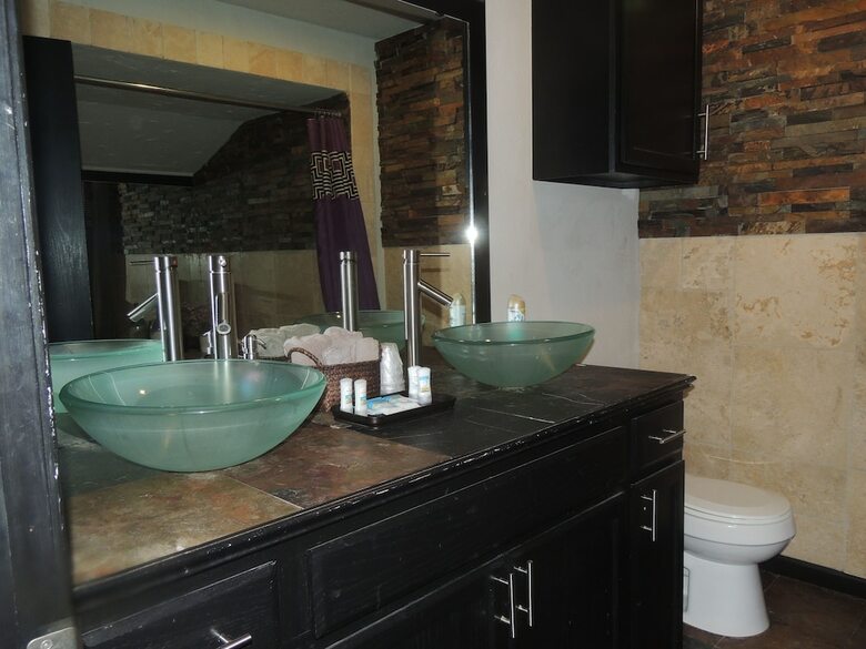 The Whispering Pines Inn Bed & Breakfast